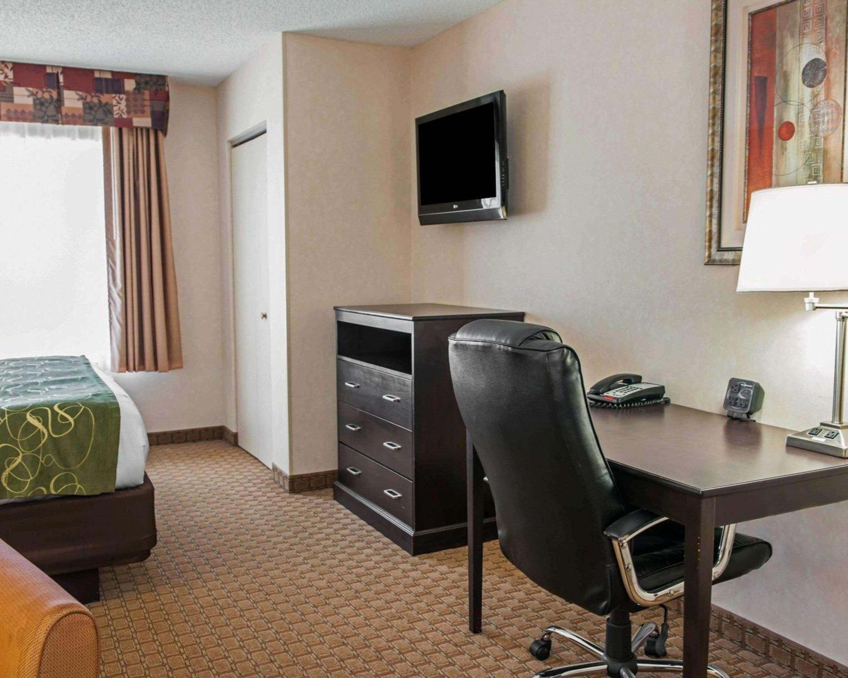 Comfort Suites Southport Exterior foto